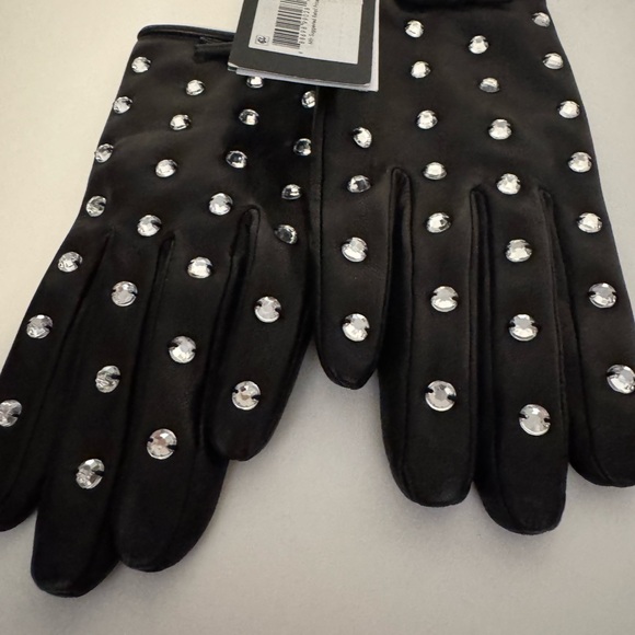 LOW START ——KATE SPADE Elegant Black Leather Gloves with Crystal looking Accents - Picture 2 of 2